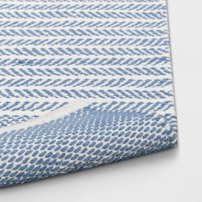 Patterned Accent Kids' Rug Blue/White - Pillowfort™ 5 Patterned Accent Kids' Rug Blue/White - Pillowfort™ - Image 3