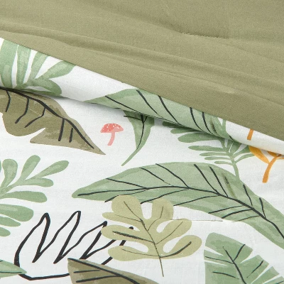 Toddler Botanical Print Kids' Comforter Green - Pillowfort™ 4 Toddler Botanical Print Kids' Comforter Green - Pillowfort™ - Image 2
