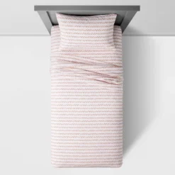 Rainbow Scallop Cotton Kids' Sheet Set - Pillowfort™ 7 Rainbow Scallop Cotton Kids' Sheet Set - Pillowfort™ -Pillowfort GUEST 38830fd4 2119 4cf4 9462 eb638b8b9183