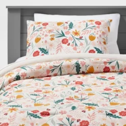 Floral Garden Cotton Kids' Comforter Set - Pillowfort™ -Pillowfort GUEST 61510c2a 74a3 4aa9 8d3c 354593e810f5