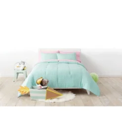 Seersucker Kids' Comforter Set - Pillowfort™ -Pillowfort GUEST 7224a83b be47 4389 b18d a89ed51b067d