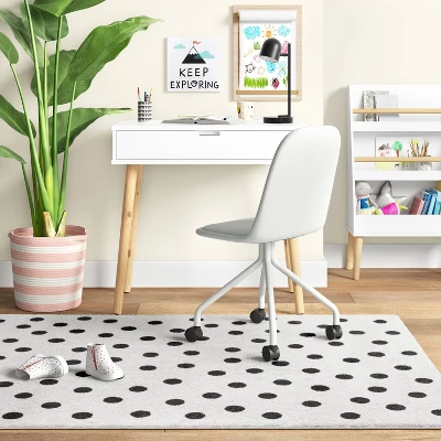 Polka Dot Kids' Rug - Pillowfort™ 3 Polka Dot Kids' Rug - Pillowfort™